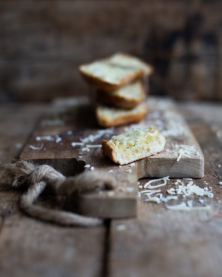 Stokbrood Kruidenboter Met Soorten Kaas Zoete Zusjes